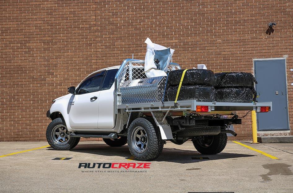 TOYOTA HILUX N80 4WD SHOK ANTHRACITE 